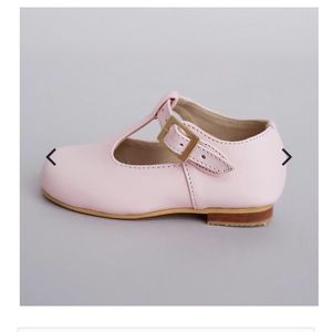 Dondolo London shoe, pink Mary Jane t-strap shoe